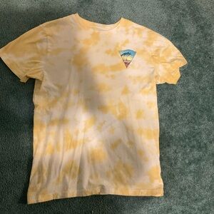 Aeropostale Yellow Tie-Dye Tee with Palm Graphic